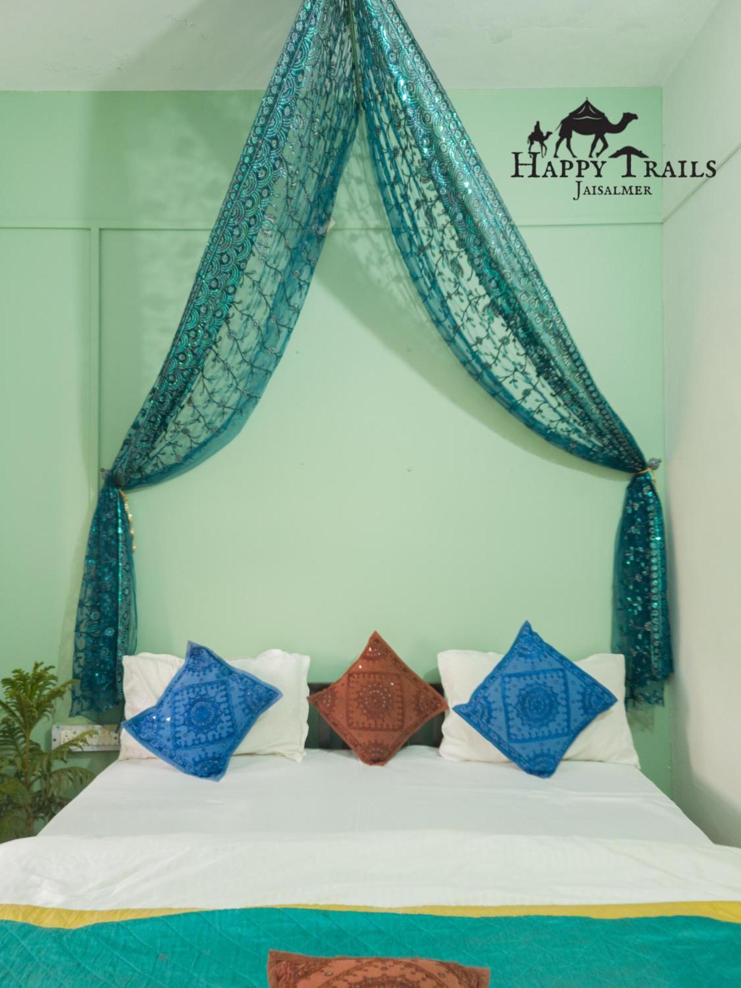 Happy Trails 斋沙默尔 外观 照片