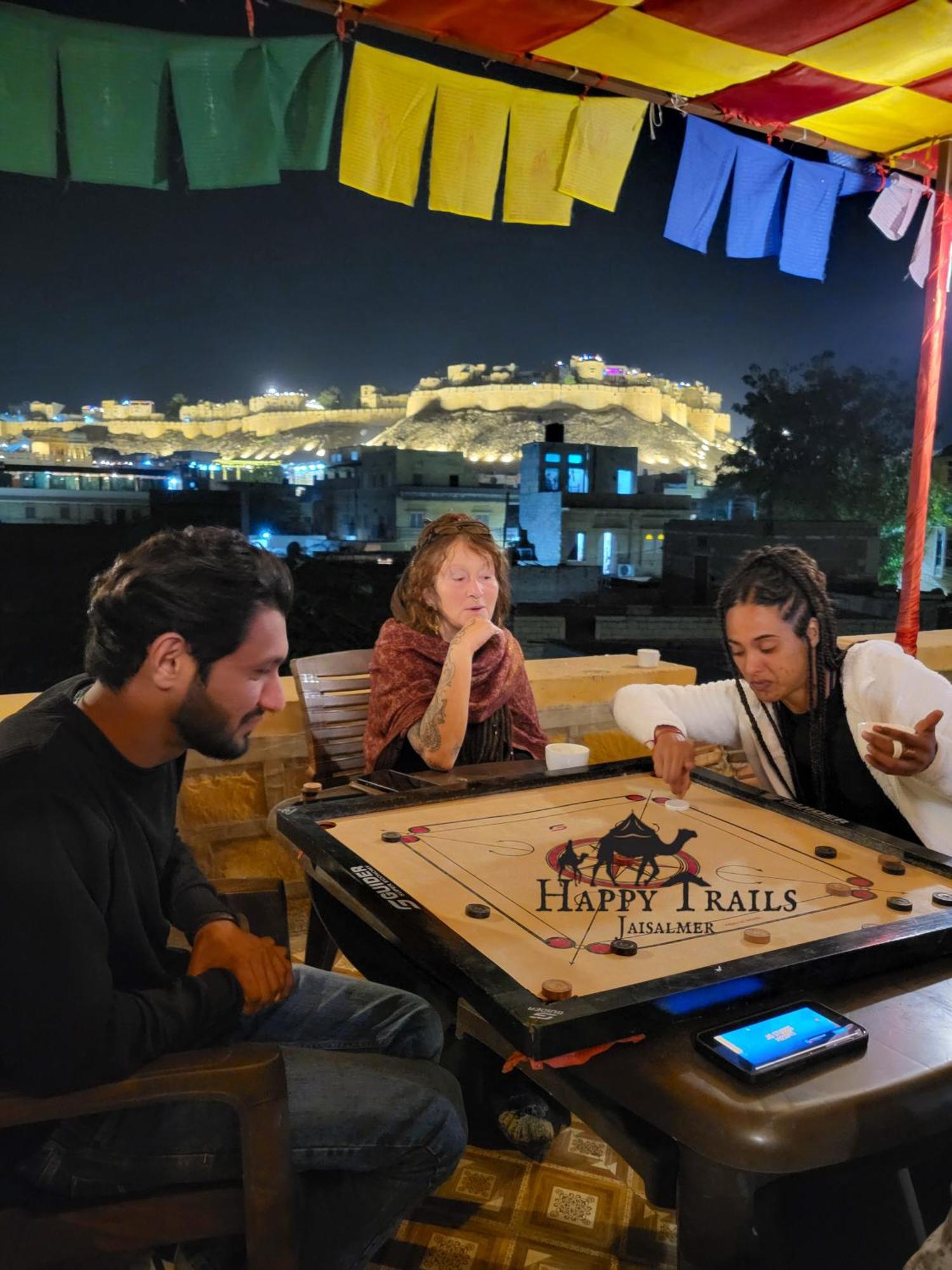 Happy Trails 斋沙默尔 外观 照片
